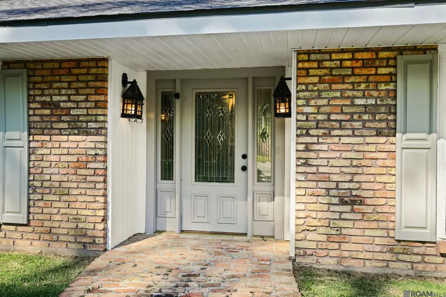 1448 Lansdowne Dr, Denham Springs, LA 70726 - #3