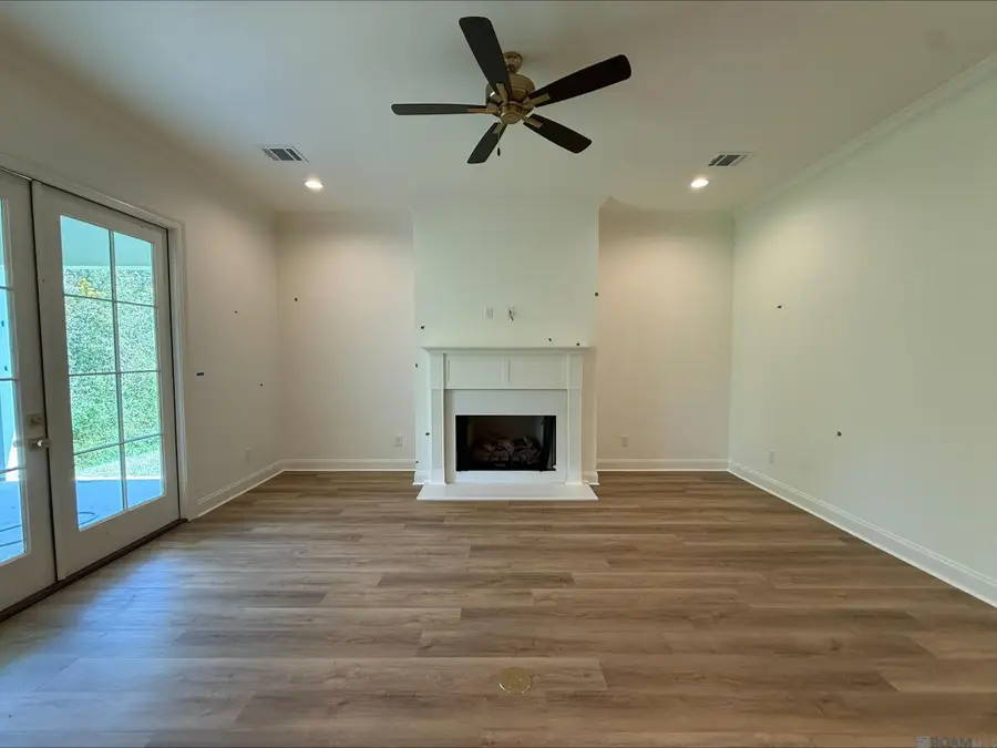 14131 Shore Beck Dr, Baton Rouge, LA 70810 - #2