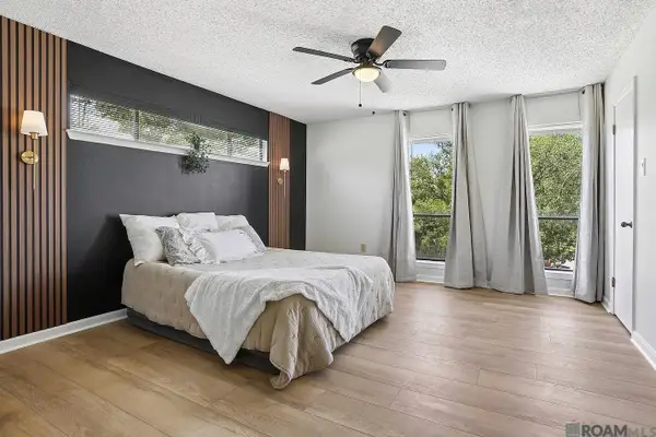 8840 E Cypress Point Ct, Baton Rouge, LA 70809