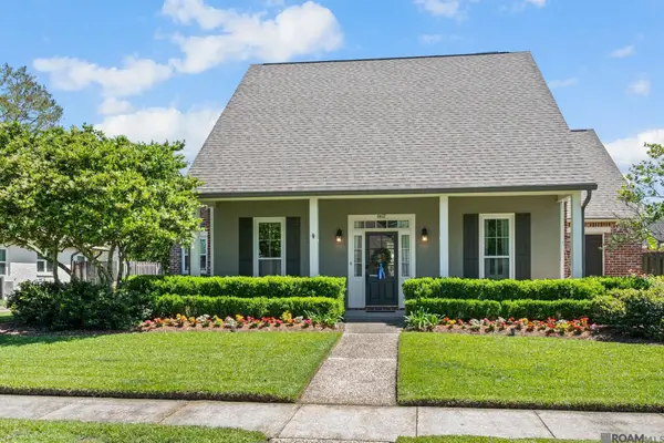 862 Pastureview Dr, Saint George, LA 70810