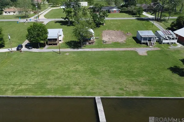 6156 Island Queen Ln, Ventress, LA 70783