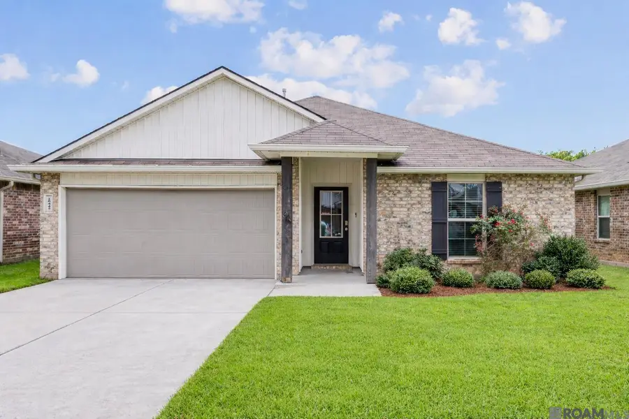 28445 Evangeline Ln, Albany, LA 70711 - #2