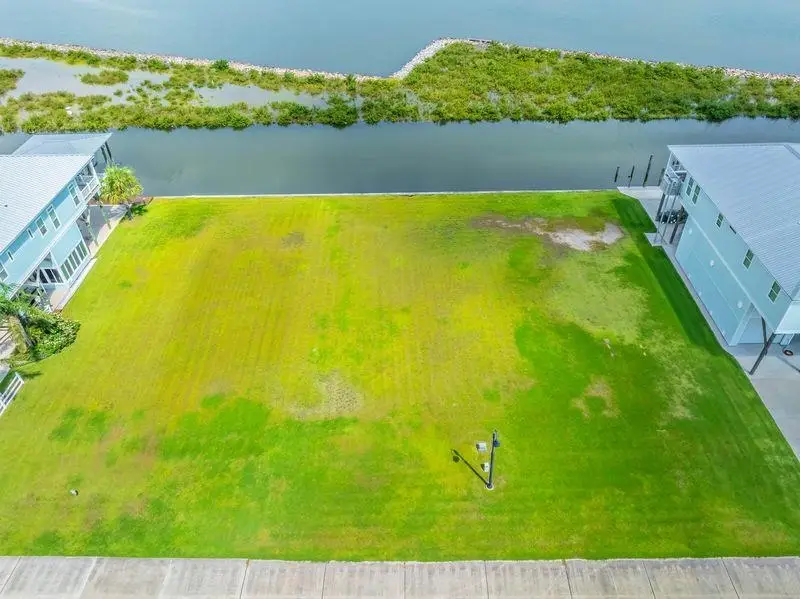 71 Queen Bess, Grand Isle, LA 70358 - #2