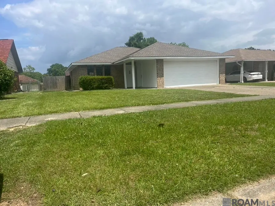 14105 Rampart Ct, Village Saint George, LA 70810 - #2