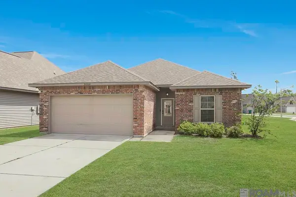 28236 Natchez Trace, Denham Springs, LA 70726