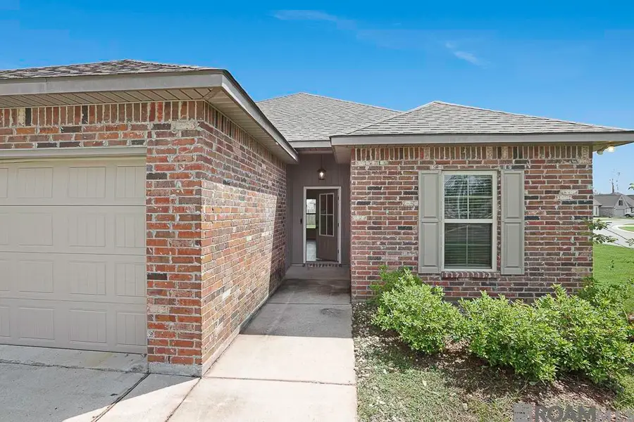 28236 Natchez Trace, Denham Springs, LA 70726 - #2