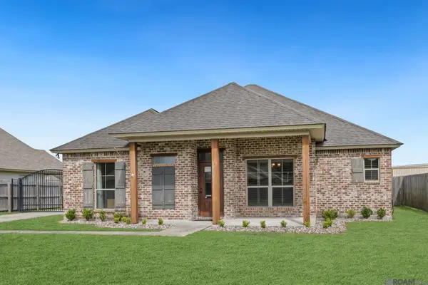 28274 Lake Bruin Dr, Livingston, LA 70754