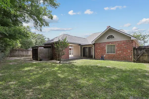 34898 St Regis Ct, Denham Springs, LA 70706