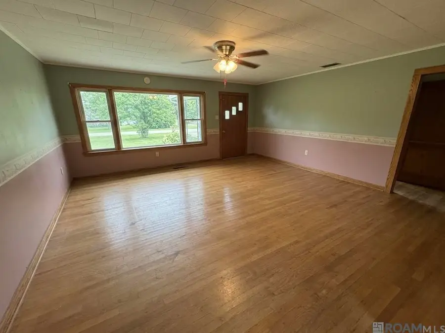 431 W Jeansonne St, Gonzales, LA 70737 - #3