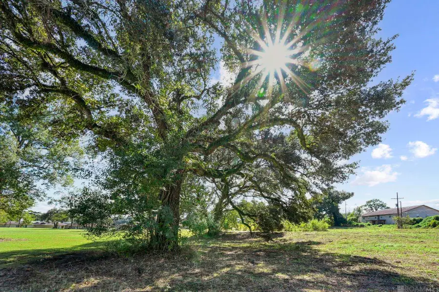9782 West Feliciana Pkwy, Saint Francisville, LA 70775 - #2