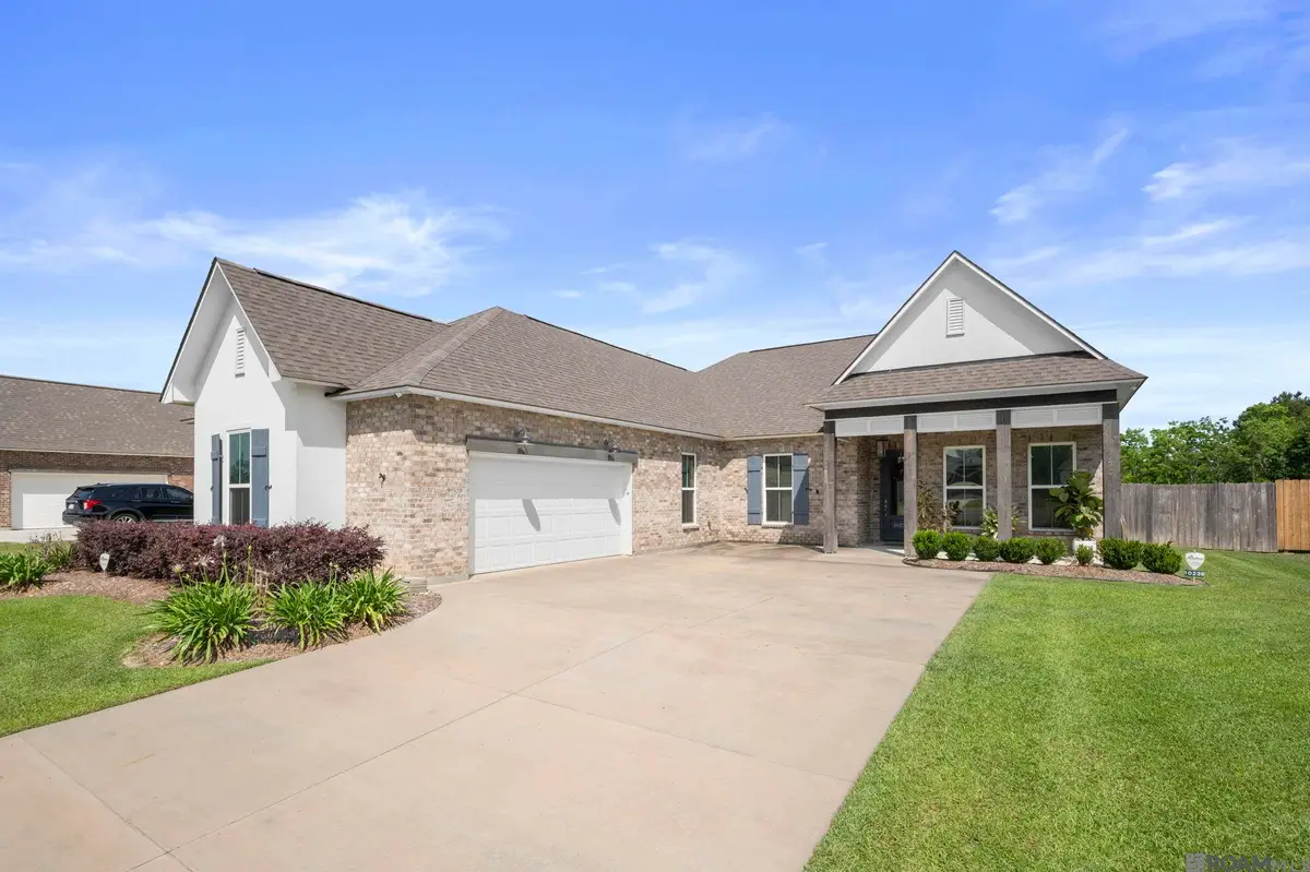 10239 Oak Colony Blvd, Baton Rouge, LA 70817 - #1