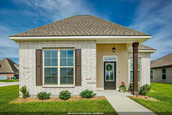 129 Villa Dr, Thibodaux, LA 70301