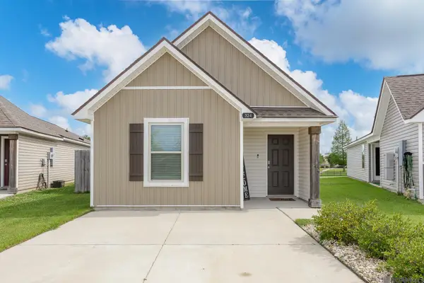 324 S Iberville Ave, Gonzales, LA 70737