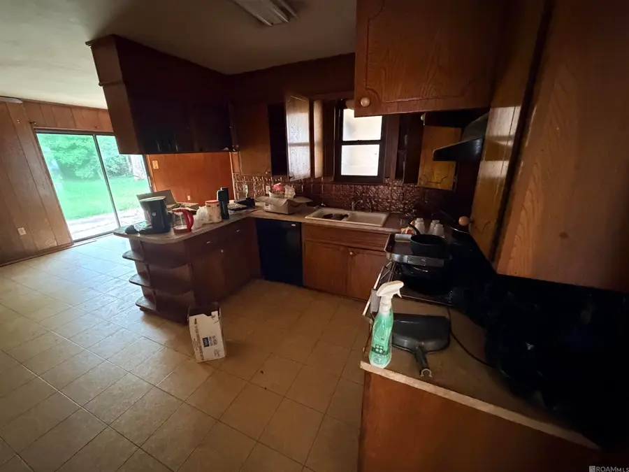 1911 Dabney Dr, Baton Rouge, LA 70816 - #2