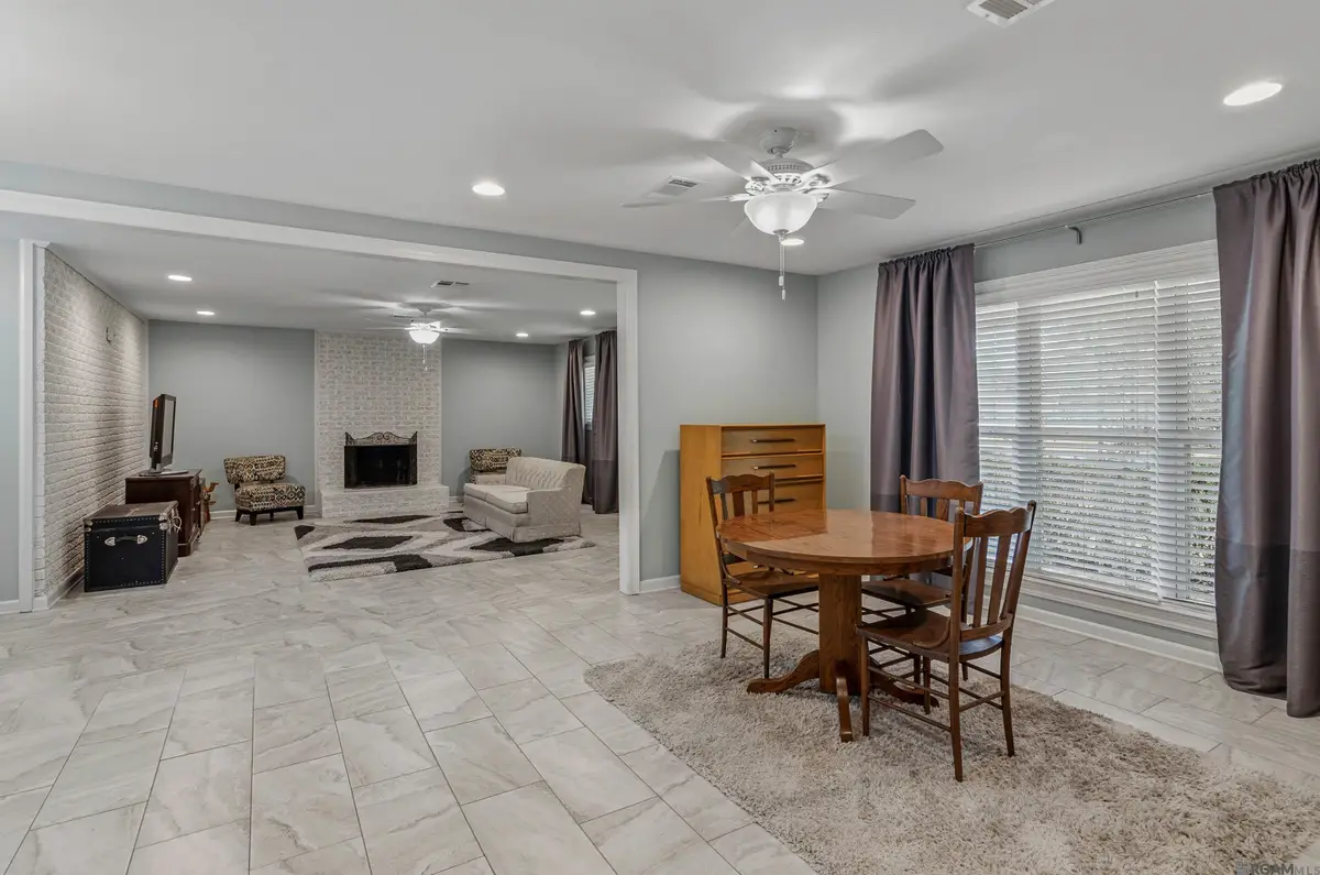6674 Thelmadale Dr, Central, LA 70739 - #1