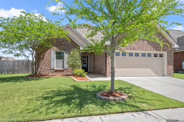 18334 Crows Nest Dr, Prairieville, LA 70769