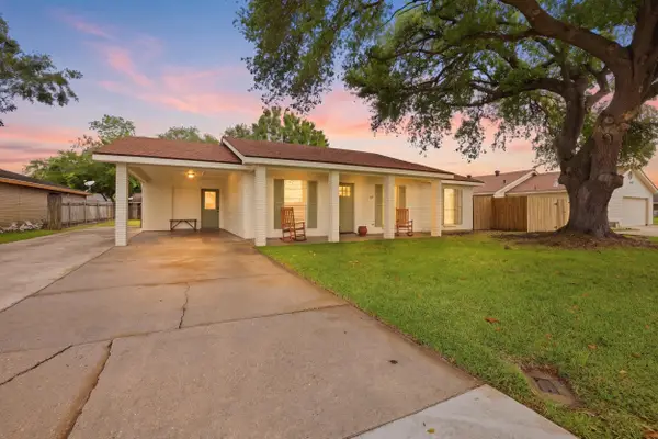 202 Hebert St, Berwick, LA 70342