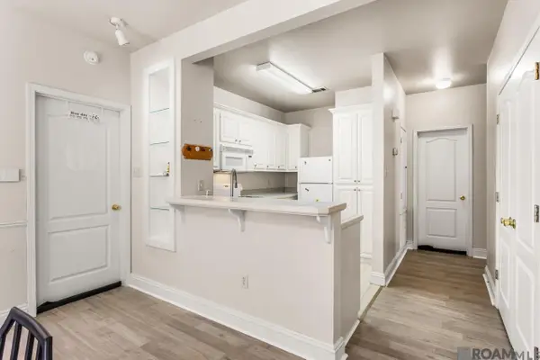 5141 Nicholson Dr #B49, Baton Rouge, LA 70820