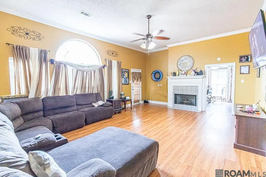 13735 Shady Ridge Ave, Baton Rouge, LA 70817 - #3