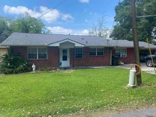 13557 W Leon St, Gonzales, LA 70737