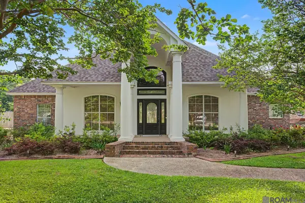 35110 Stone Castle Dr, Denham Springs, LA 70706