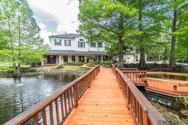 13147 Deerpath Way, Baton Rouge, LA 70816