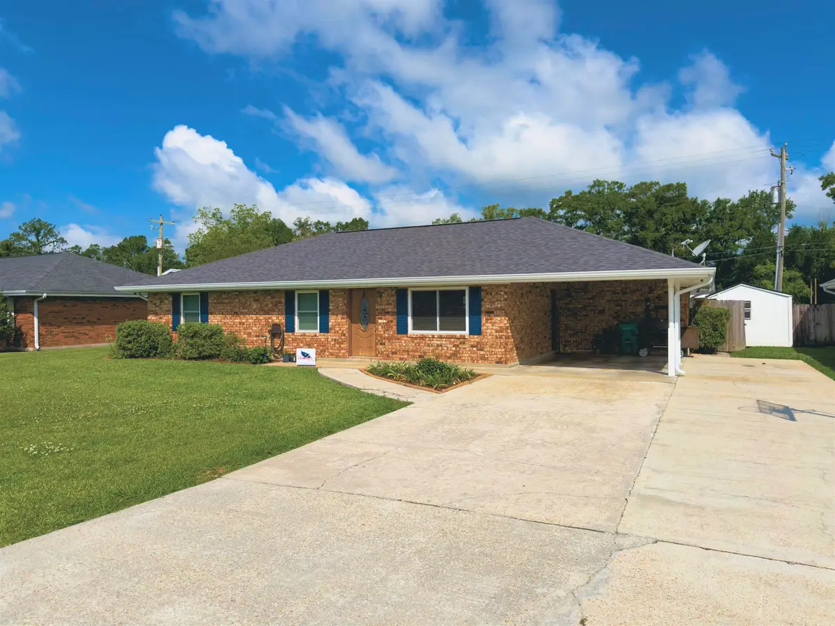 127 Oakview Dr, Houma, LA 70364 - #1