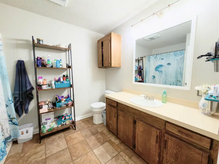 127 Oakview Dr, Houma, LA 70364 - #3