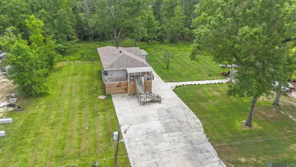 41255 Oak Harbor Rd, Prairieville, LA 70769