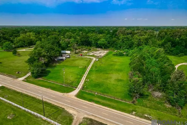 21717 Plank Rd, Zachary, LA 70791