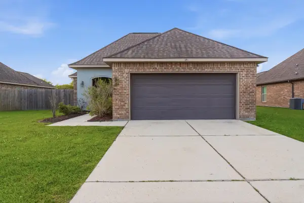 175 Highland Oaks Ave, Gray, LA 70359