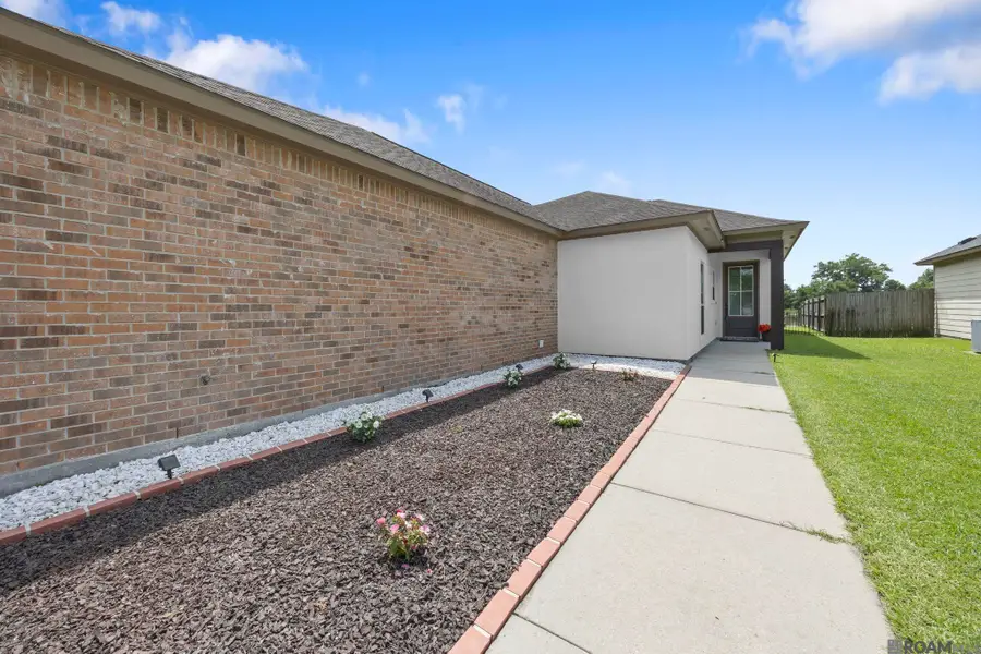 1215 Madrid Ave, Saint Gabriel, LA 70776 - #2
