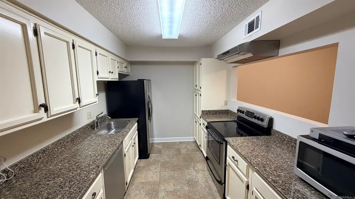 5323 Blair Ln #F-4, Baton Rouge, LA 70809 - #1