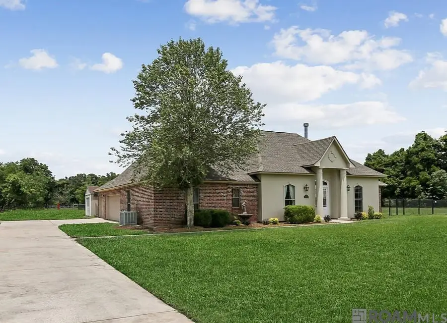 36506 C Braud Rd, Prairieville, LA 70769 - #2