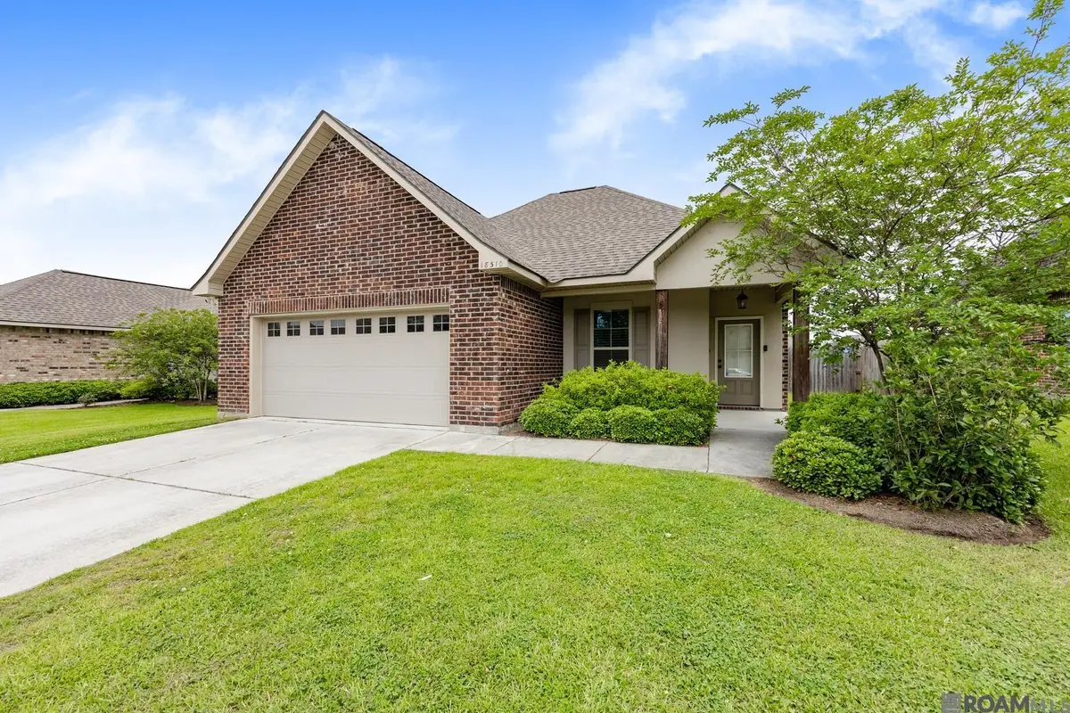 18310 Dove Hollow Dr, Prairieville, LA 70769 - #1