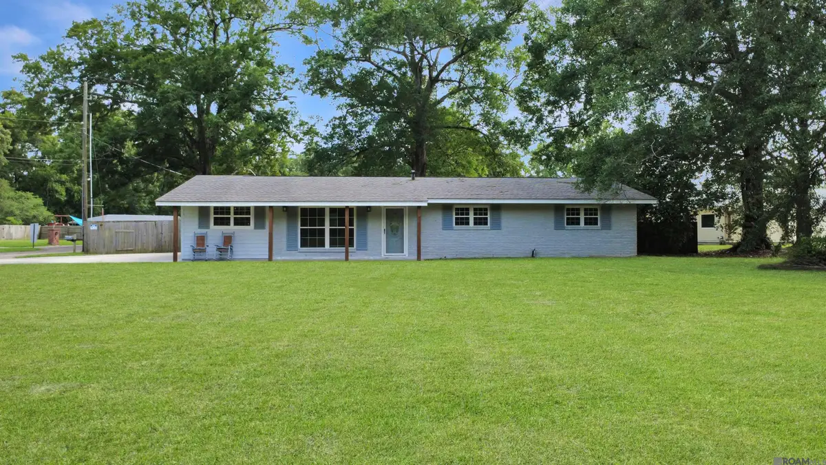 2411 Chantulane Ave, Denham Springs, LA 70726 - #1