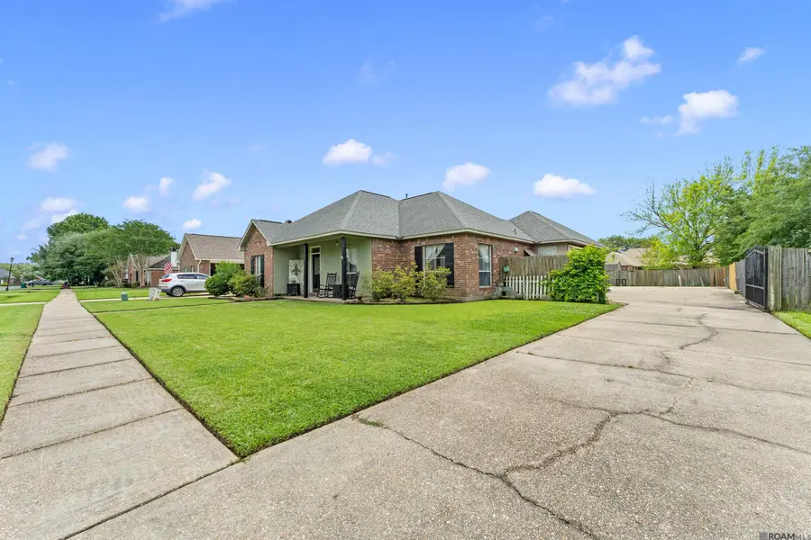1300 Buffalo Hollow Ct, Zachary, LA 70791 - #3