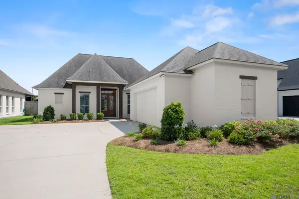 38179 Meadow Rue Dr, Prairieville, LA 70769