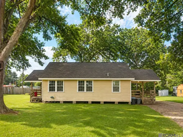 2794 Rush St, Slaughter, LA 70777