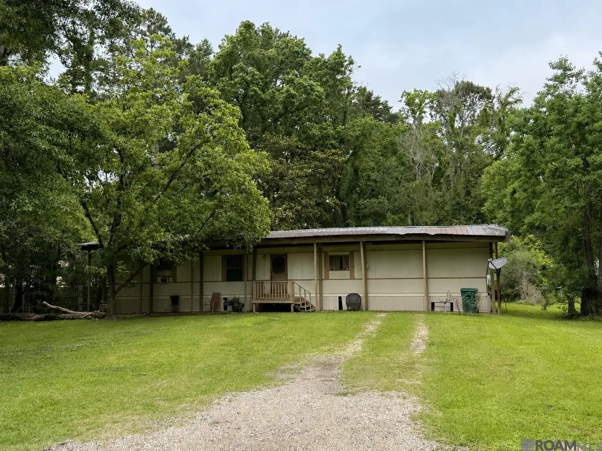 8481 Sharee Pl, Denham Springs, LA 70726 - #1