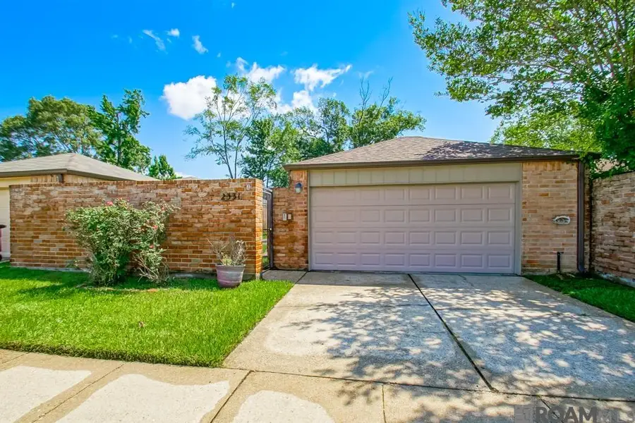 2331 Torrey Pine Dr, Baton Rouge, LA 70816 - #2