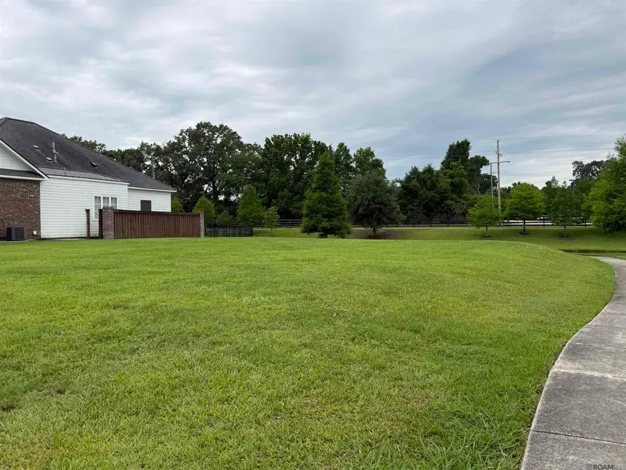 8522 Columbia Ct, Baton Rouge, LA 70817 - #3