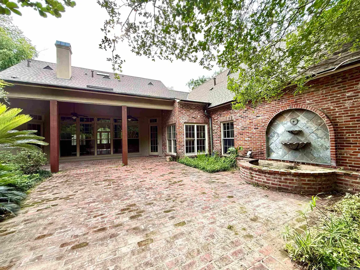 1831 Old Plantation Ln, Baton Rouge, LA 70806 - #1