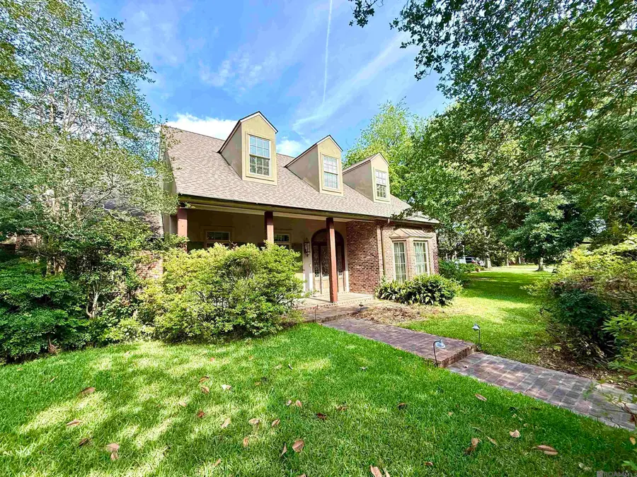 1831 Old Plantation Ln, Baton Rouge, LA 70806 - #2