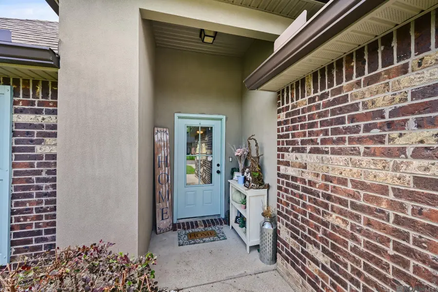 22781 Citation Dr, Denham Springs, LA 70726 - #2