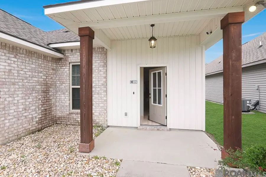 28427 Middlebrook Way, Denham Springs, LA 70726 - #3