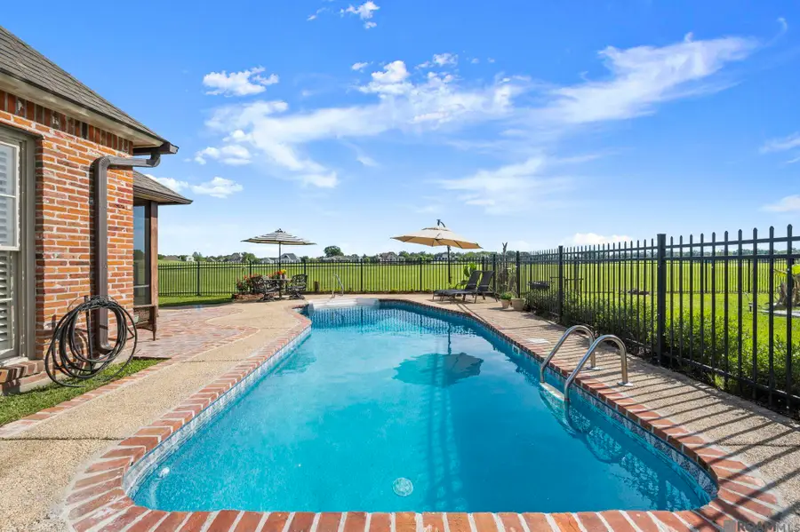 2315 S Turnberry Ave, Zachary, LA 70791 - #2