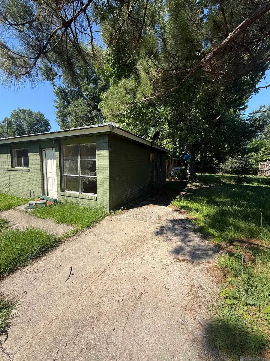 6127 Pontotoc St, Baton Rouge, LA 70812 - #2