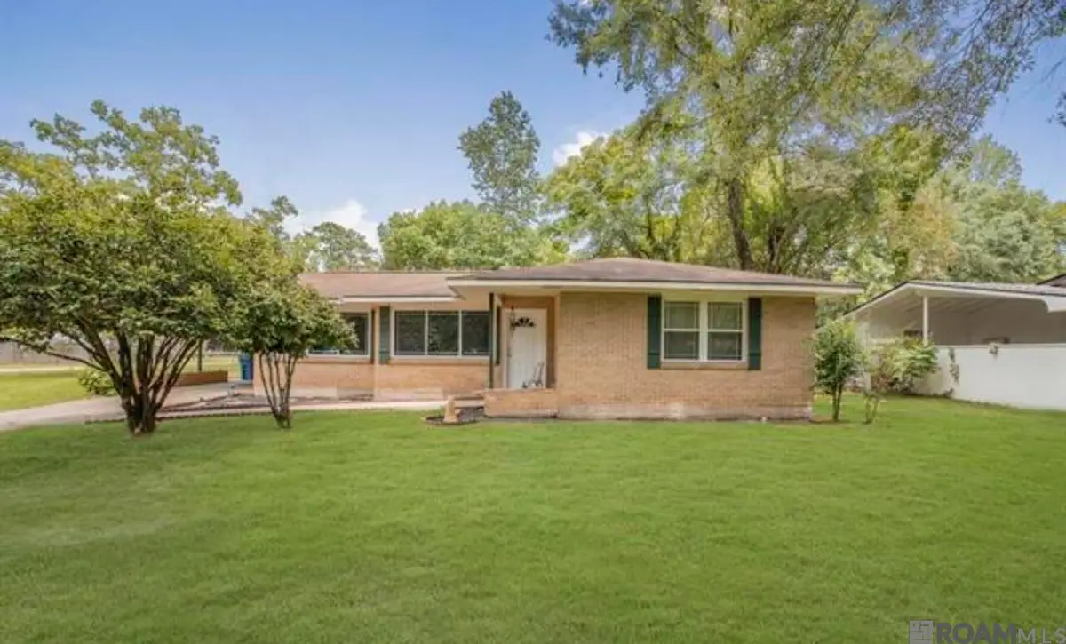 1542 N Woodcrest Ave, Denham Springs, LA 70726 - #1