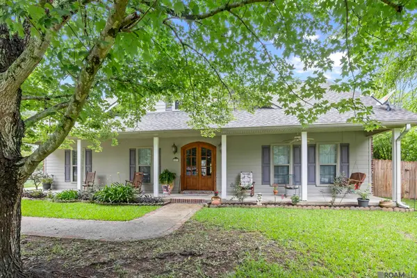 5047 Bozeman St, Zachary, LA 70791